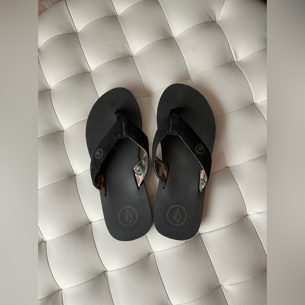 Volcom sandals